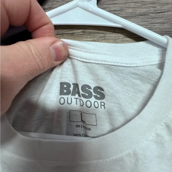Bass Outdoor White Short Sleeve Tee with Classic Crew Neck - Picture 4 of 6